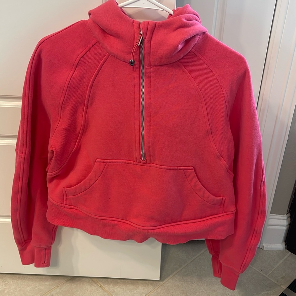 Lululemon scuba half zip color lipgloss worn once